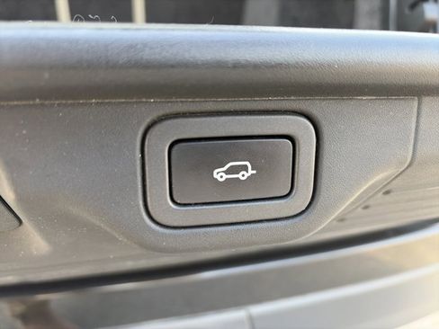 Used 2018 Land Rover Range Rover Long Wheelbase Supercharged image 7