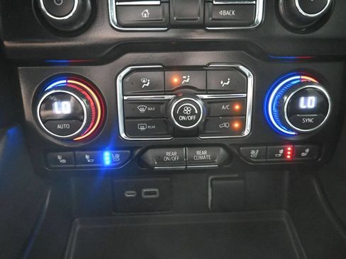 Used 2022 Chevrolet Tahoe High Country AWD/4WD image 21