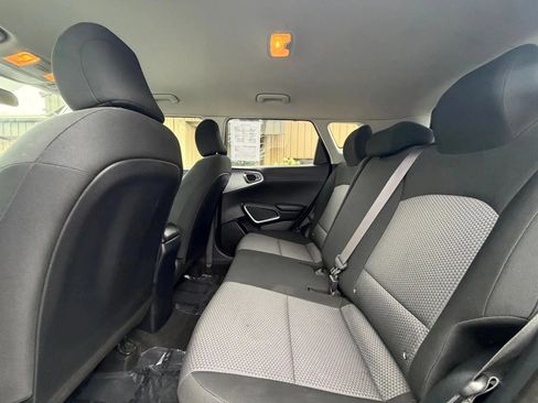 Used 2020 Kia Soul LX FWD image 21