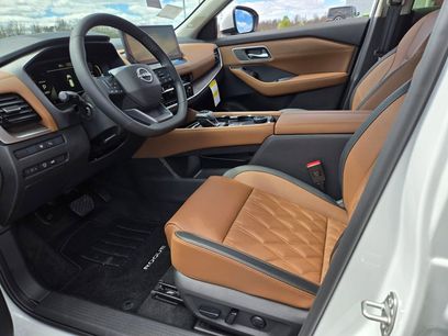 New 2026 Nissan Rogue Platinum
