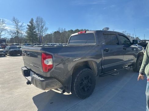 Used 2017 Toyota Tundra SR5 image 10