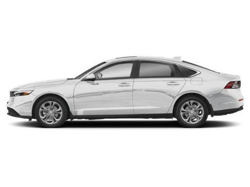 Used 2024 Honda Accord EX image 3