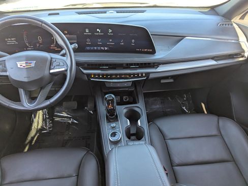 Certified 2024 Cadillac XT4 Premium Luxury image 18