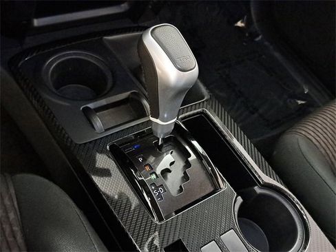 Used 2022 Toyota 4Runner TRD Off-Road image 31