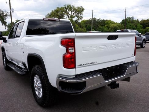 Used 2022 Chevrolet Silverado 2500 LT w/ Convenience Package image 5