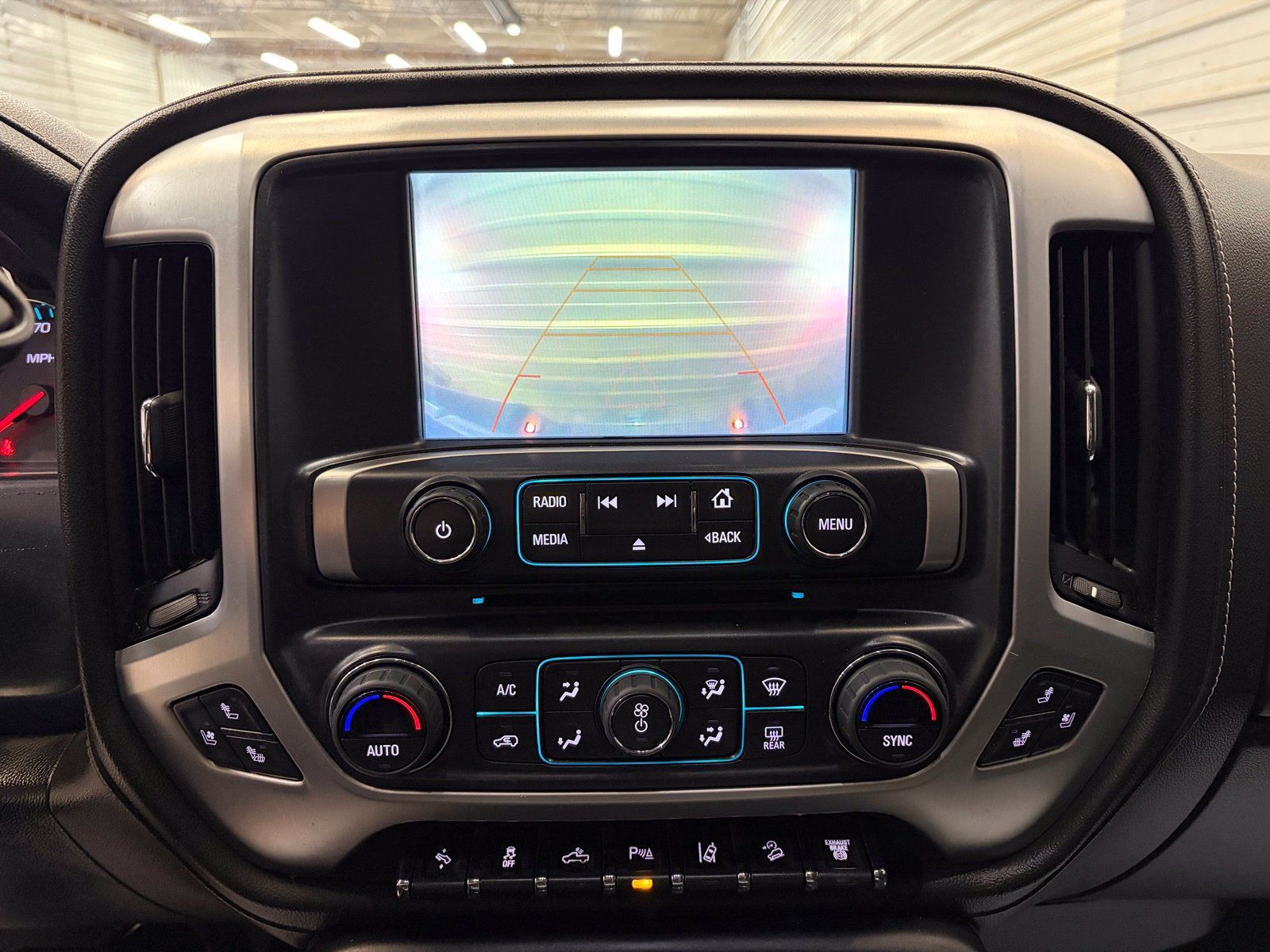 Used 2019 GMC Sierra 2500 SLT w/ Duramax Plus Package AWD/4WD image 21