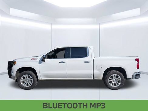 Used 2024 Chevrolet Silverado 1500 LTZ AWD/4WD image 3