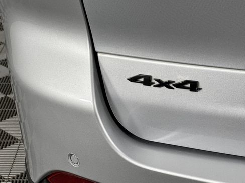 Used 2024 Jeep Grand Cherokee L Laredo image 29