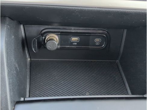 Used 2024 Kia Sportage LX image 16