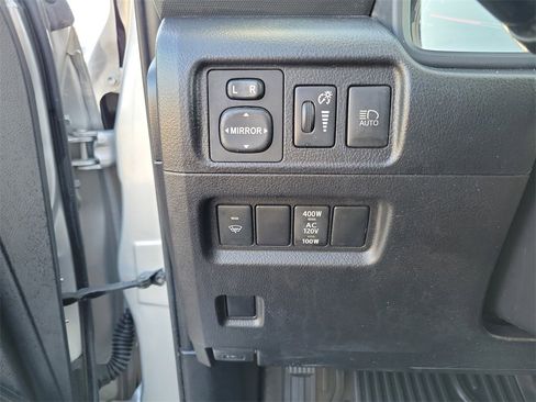 Used 2021 Toyota 4Runner TRD Off-Road image 16