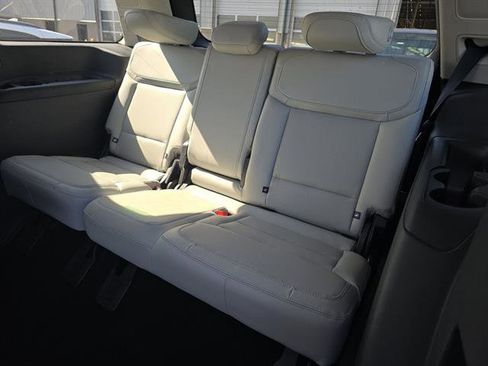 Used 2025 Ford Expedition Platinum w/ Driver's Package image 9