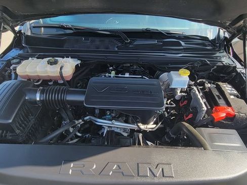 Used 2022 RAM 1500 Big Horn AWD/4WD image 9
