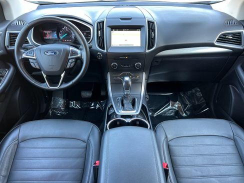 Used 2018 Ford Edge SEL w/ Equipment Group 201A FWD image 12