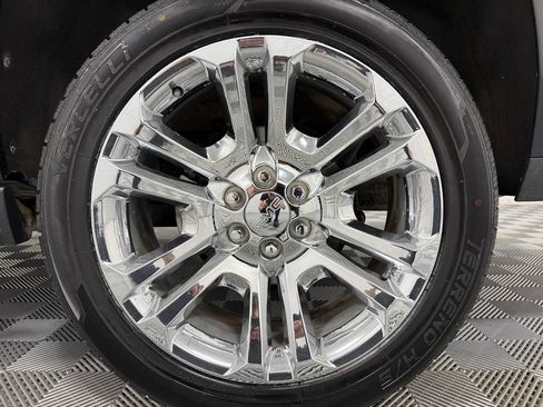 Used 2020 GMC Yukon XL SLT w/ Premium Edition AWD/4WD image 36