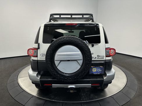 Used 2013 Toyota FJ Cruiser 4WD image 6