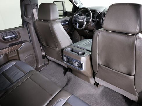 Used 2021 GMC Sierra 3500 Denali w/ Denali Ultimate Package image 43