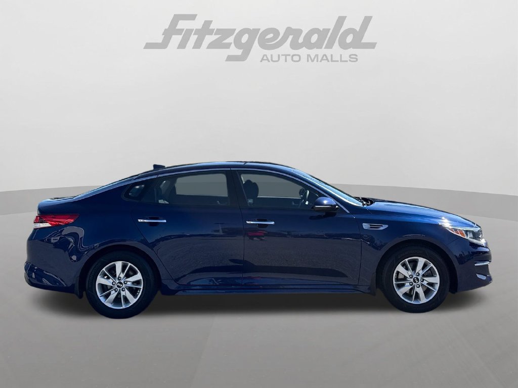 Used 2017 Kia Optima LX FWD image 4