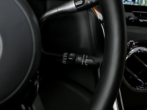 Used 2022 Rolls-Royce Cullinan image 32