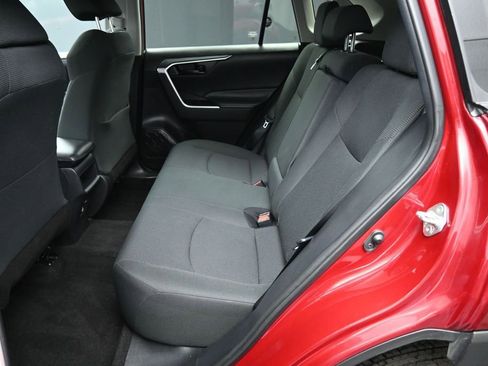 Used 2020 Toyota RAV4 LE AWD/4WD image 20