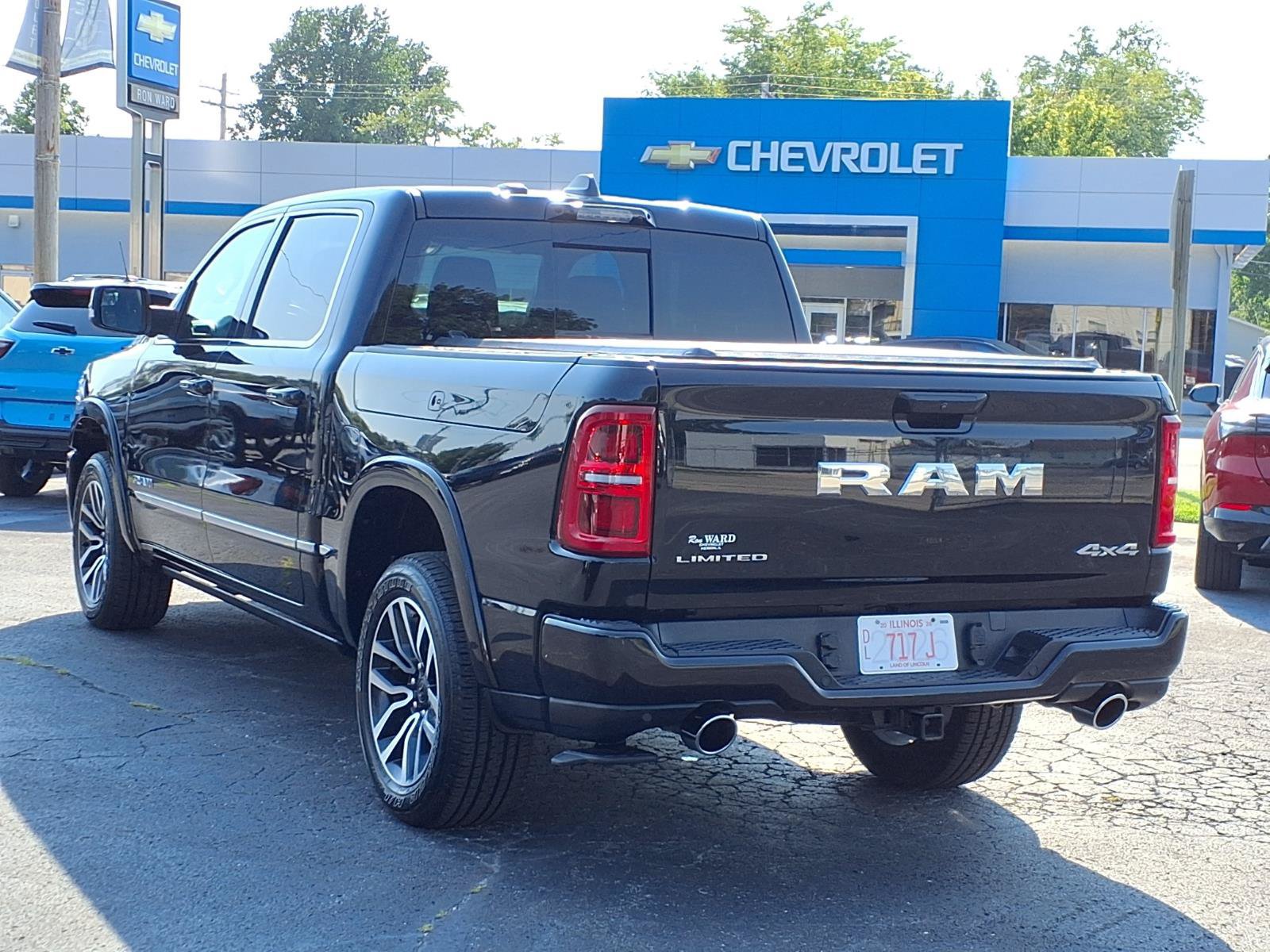 Used 2025 RAM 1500 Limited AWD/4WD image 4