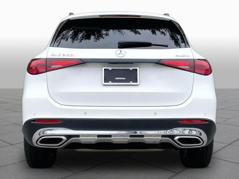 Used 2025 Mercedes-Benz GLC 300 4MATIC image 5