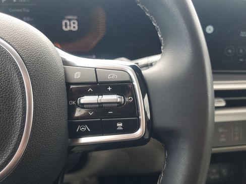 Used 2025 Kia Sorento S FWD image 22