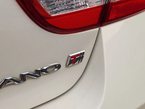 Used 2013 Buick Verano Premium image 6