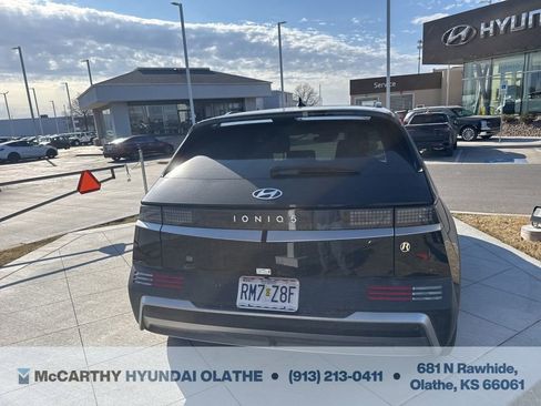 Used 2025 Hyundai Ioniq 5 SEL image 14