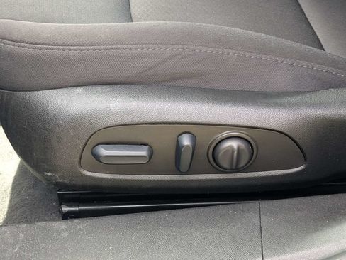Used 2022 Chevrolet Malibu LT FWD image 16