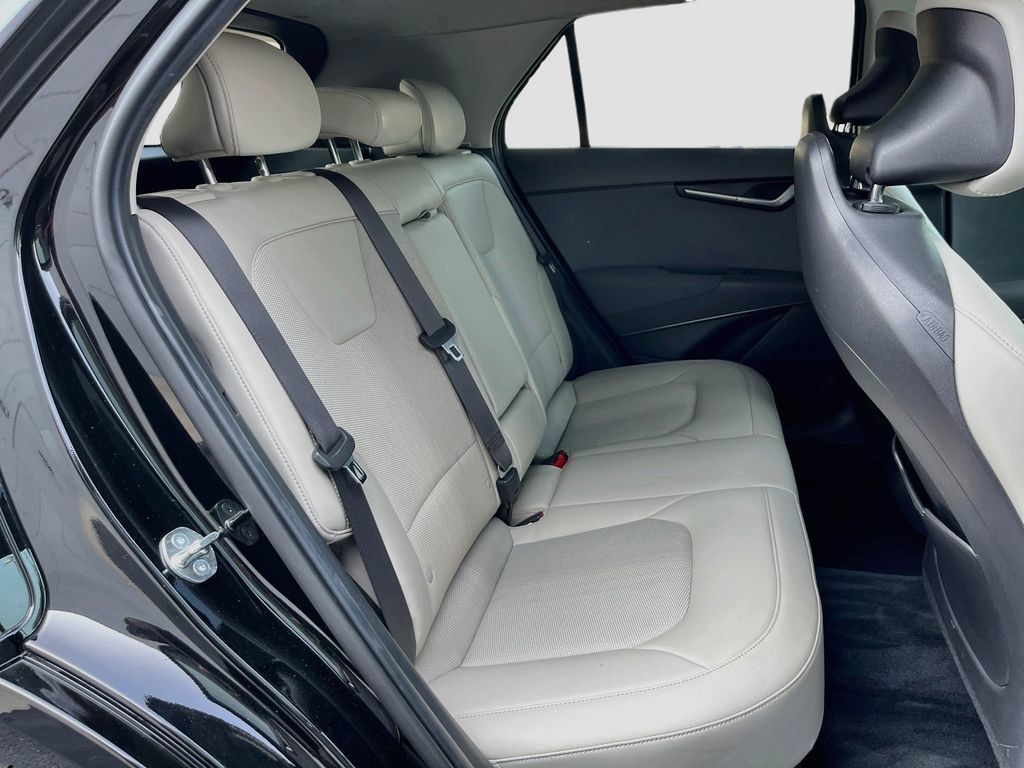 Certified 2024 Kia Niro EX Touring FWD image 32