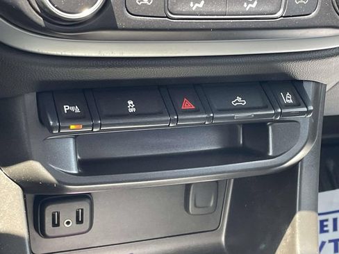 Used 2021 Chevrolet Colorado LT w/ Fleet Safety Package RWD image 27