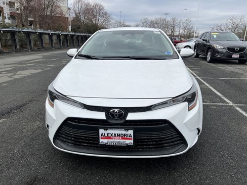 New 2026 Toyota Corolla LE image 2
