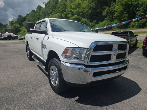Used 2017 RAM 2500 SLT AWD/4WD image 2