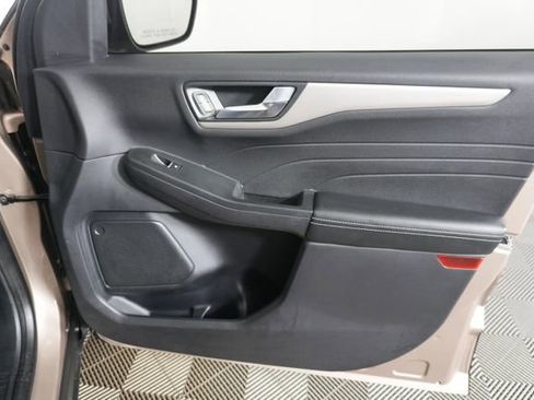 Used 2021 Ford Escape SEL image 29