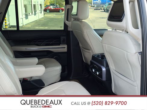 Used 2018 Ford Expedition Max Platinum RWD image 29