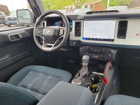 New 2026 Ford Bronco Heritage Edition AWD/4WD image 13