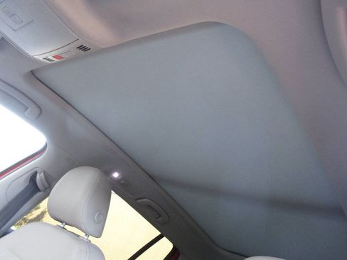 Used 2018 Volkswagen Golf Alltrack SE image 33