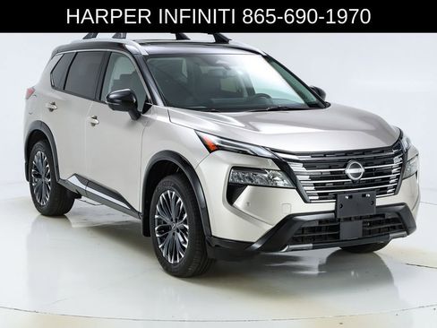 Used 2025 Nissan Rogue Platinum image 54