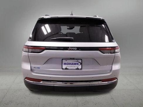 Used 2023 Jeep Grand Cherokee 4WD 4xe w/ Luxury Tech Group II image 4