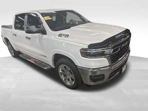 Used 2025 RAM 1500 Big Horn AWD/4WD image 9
