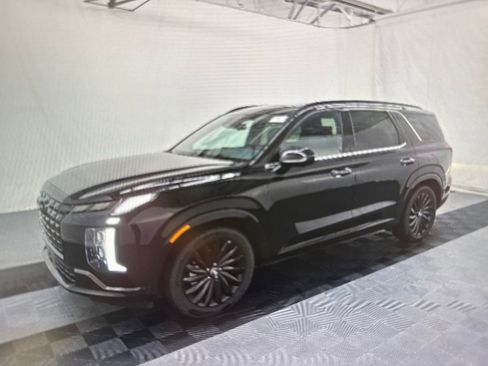 Used 2025 Hyundai Palisade Calligraphy image 1