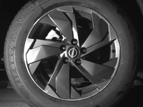Used 2025 Nissan Rogue SV AWD/4WD image 15
