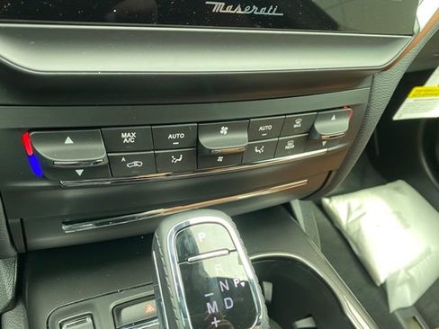 Used 2023 Maserati Ghibli GT image 35