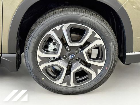 New 2026 Subaru Ascent Limited AWD/4WD image 34