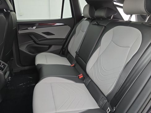 New 2026 Volkswagen Tiguan SE R-Line FWD image 14
