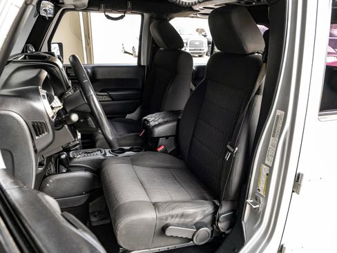 Used 2011 Jeep Wrangler Unlimited Sport image 26