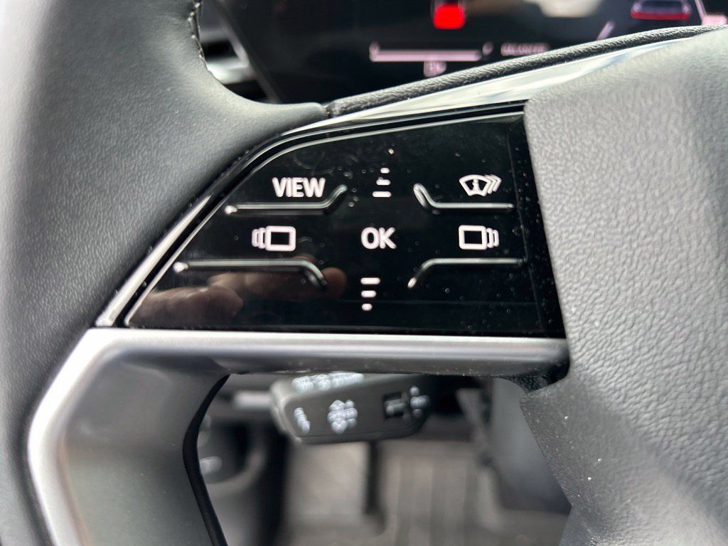 Used 2025 Audi Q5 Premium Plus w/ Premium Plus AWD/4WD image 13