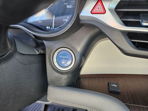 Used 2021 Toyota Sienna XLE AWD/4WD image 20