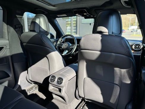 Used 2026 Mercedes-Benz GLC 300 4MATIC image 45