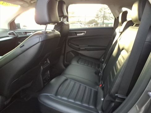 Certified 2024 Ford Edge SEL w/ Convenience Package image 11